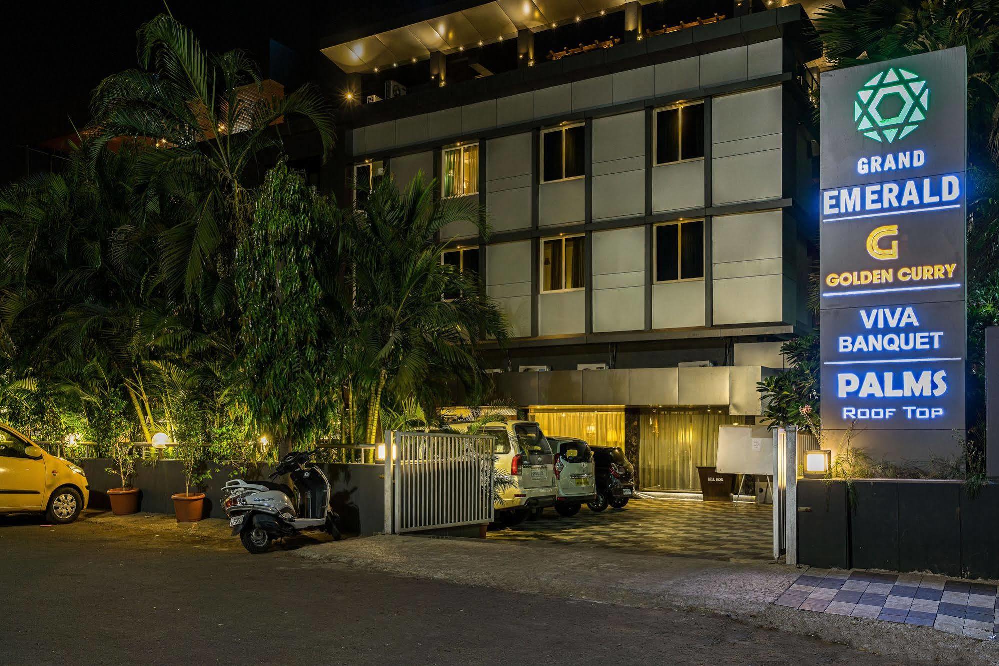 Treebo Premium Grand Emerald Pimpri-Chinchwad Zewnętrze zdjęcie