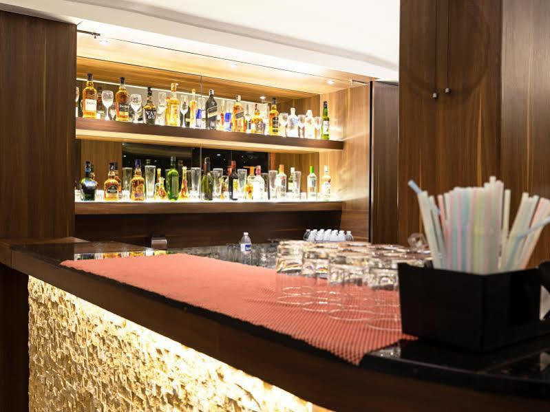 Treebo Premium Grand Emerald Pimpri-Chinchwad Zewnętrze zdjęcie