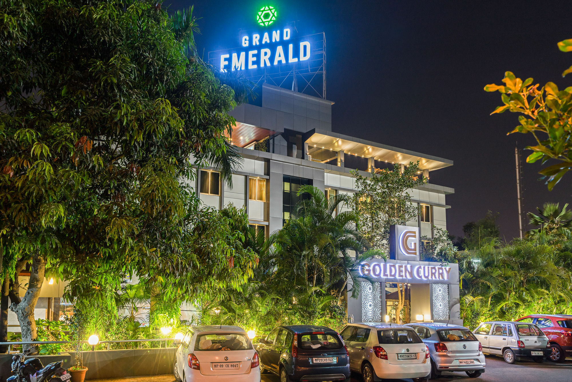 Treebo Premium Grand Emerald Pimpri-Chinchwad Zewnętrze zdjęcie