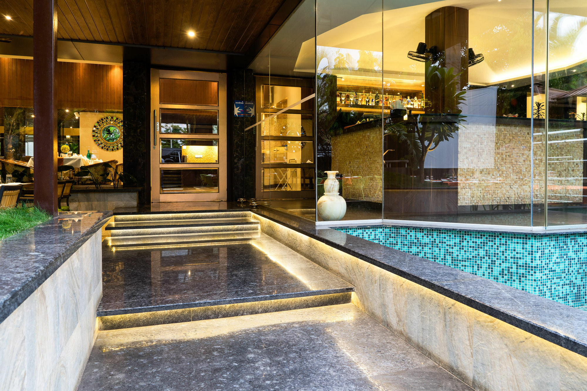 Treebo Premium Grand Emerald Pimpri-Chinchwad Zewnętrze zdjęcie